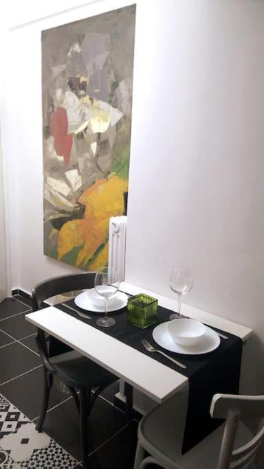 Modern Flat In City Center Athens Exterior photo