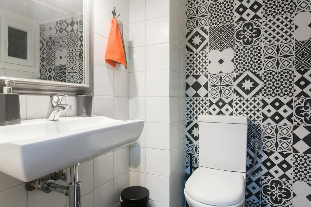 Modern Flat In City Center Athens Exterior photo